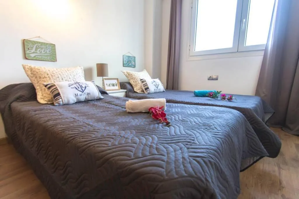Primera Linea De Mar. Apartamento Turistico Salou