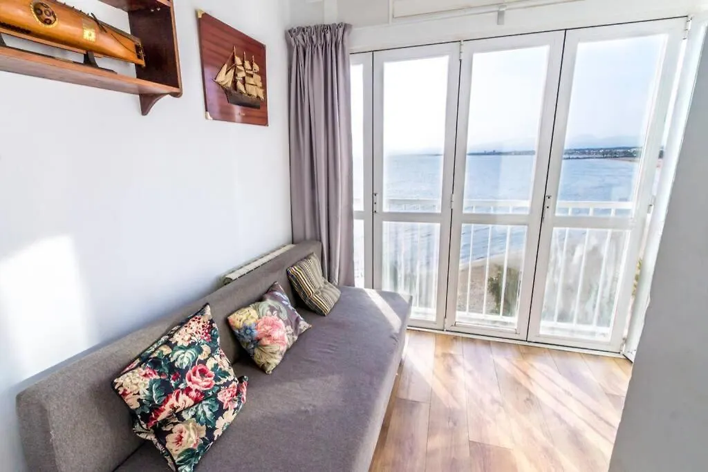 Primera Linea De Mar. Apartamento Turistico Salou